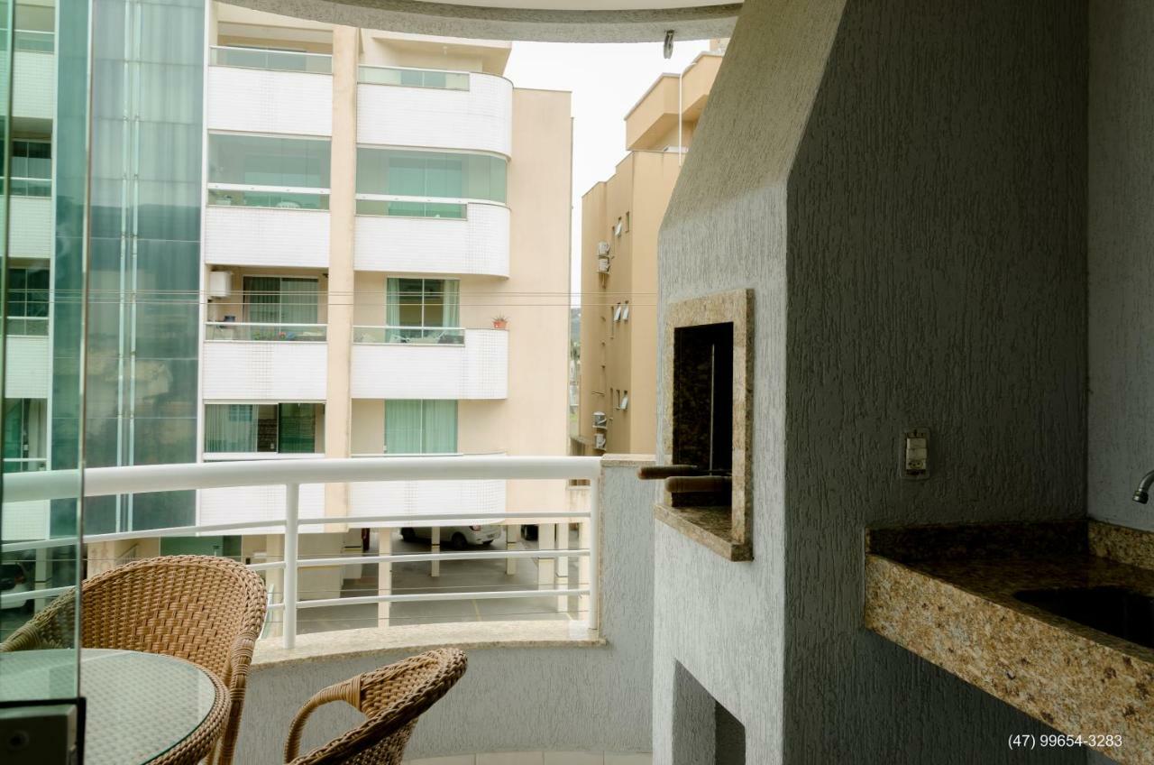 Apto 301 - Edificio London Appartement Bombinhas Buitenkant foto